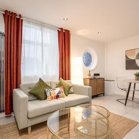 Central Belfast Apartments, Salisbury מראה חיצוני תמונה