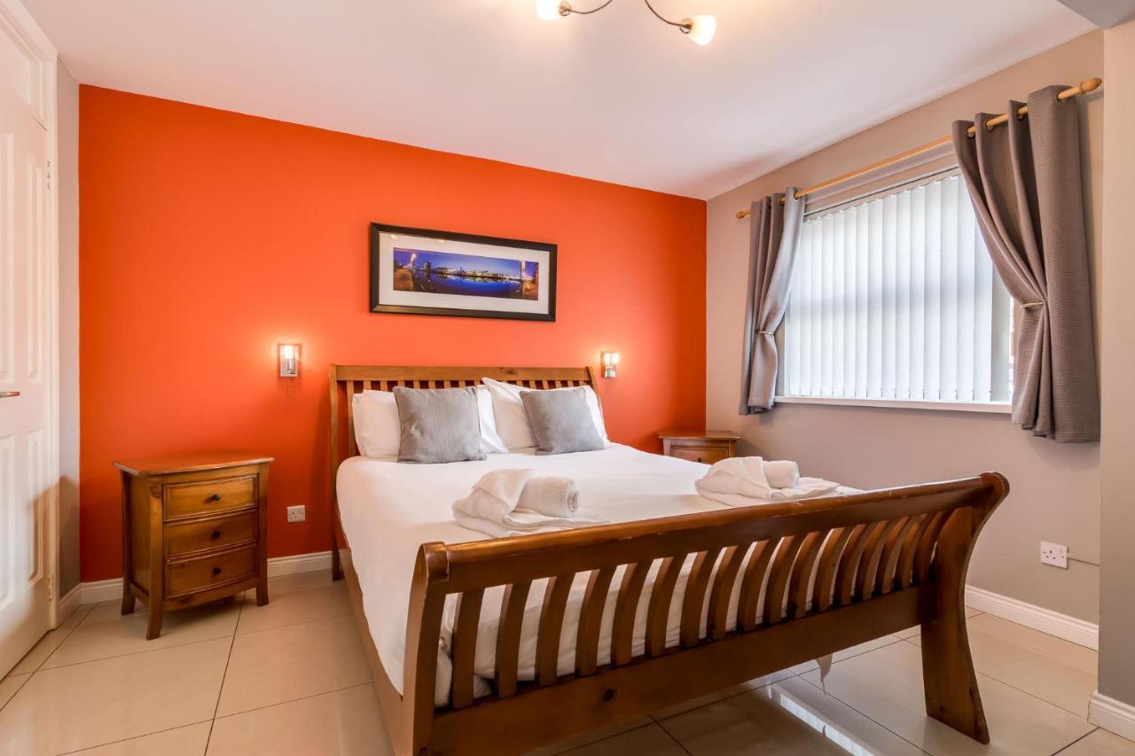 Central Belfast Apartments, Salisbury מראה חיצוני תמונה