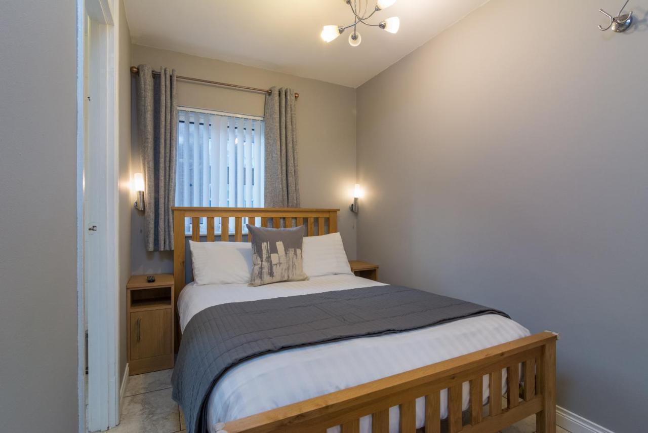 Central Belfast Apartments, Salisbury מראה חיצוני תמונה