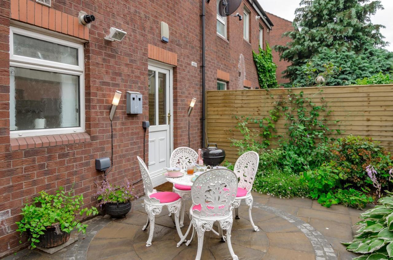 Central Belfast Apartments, Salisbury מראה חיצוני תמונה