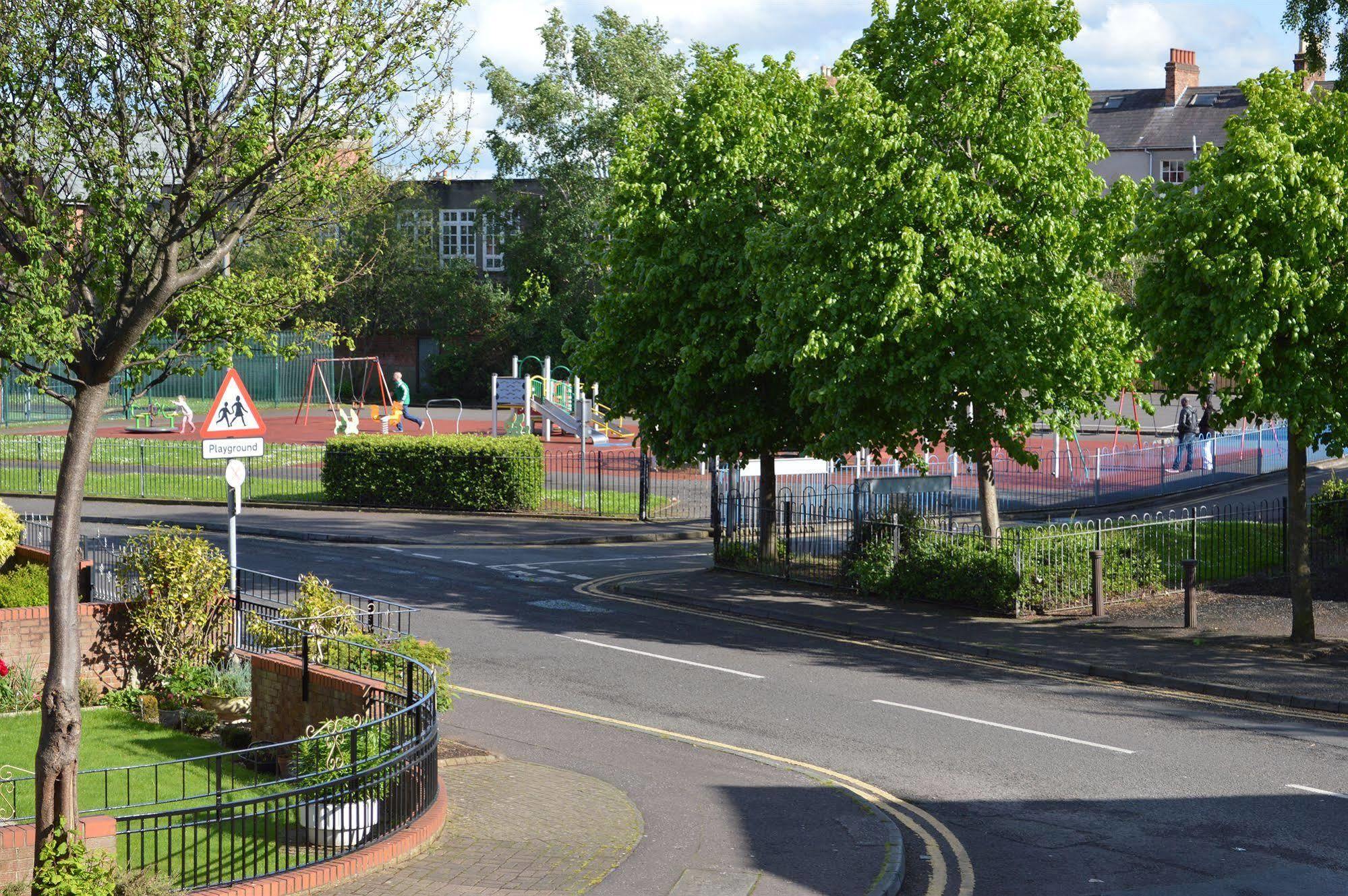 Central Belfast Apartments, Salisbury מראה חיצוני תמונה
